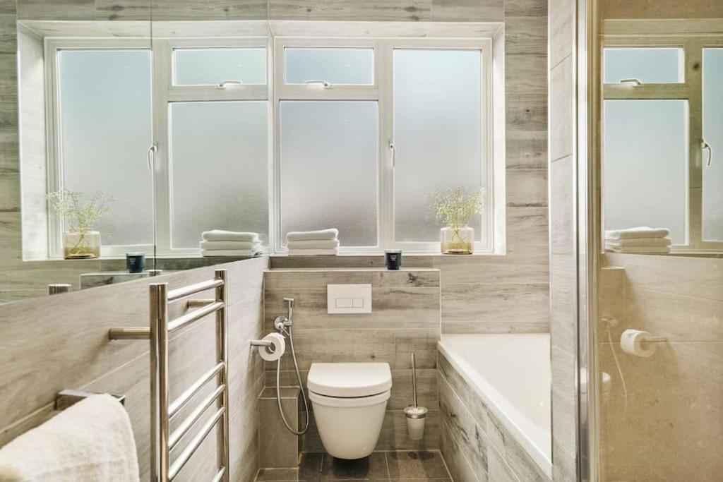 The Camden Suite Bright & Beautiful 2-Bed City Retreat London Eksteriør billede